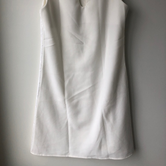 Worn once eyelet lace sleeveless shift dress - Picture 4 of 4